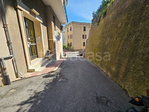 box auto in vendita a Genova in zona San Fruttuoso