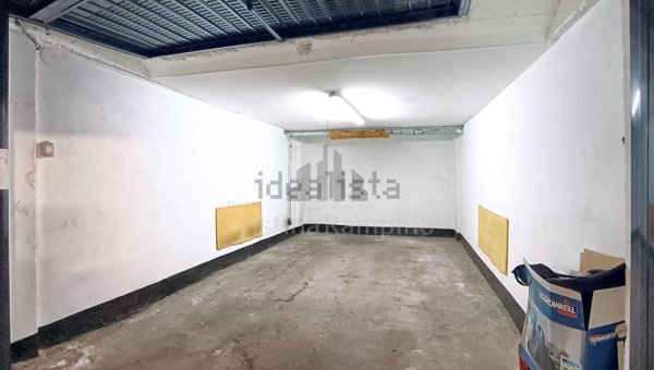 box auto in vendita a Genova in zona Pegli