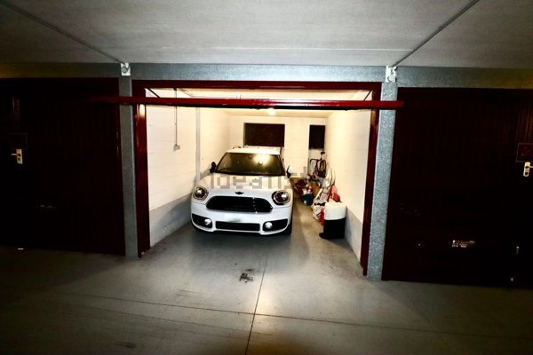 box auto in vendita a Genova in zona Sturla