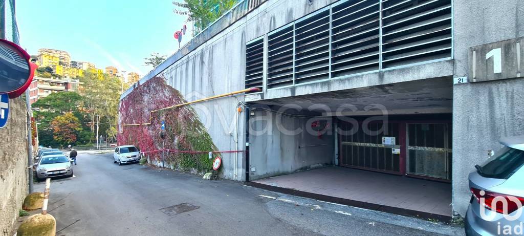 box auto in vendita a Genova