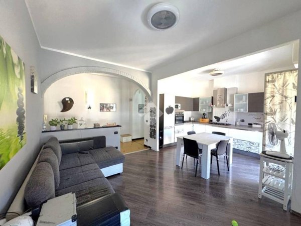 appartamento in vendita a Genova in zona Bolzaneto