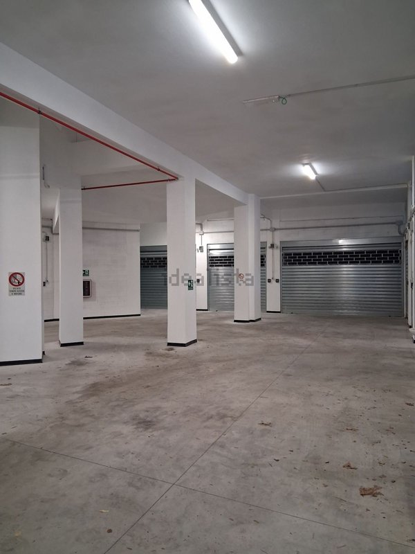 box auto in vendita a Genova in zona Albaro