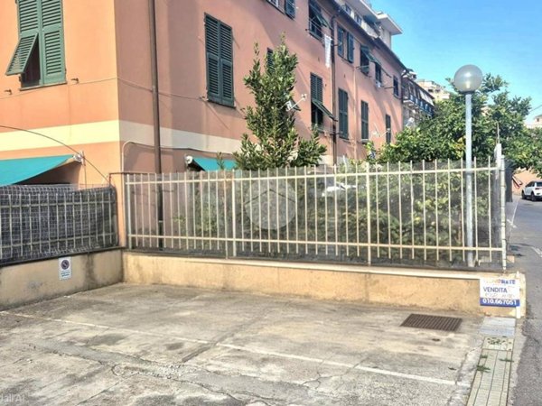 box auto in vendita a Genova in zona Palmaro / Pra'