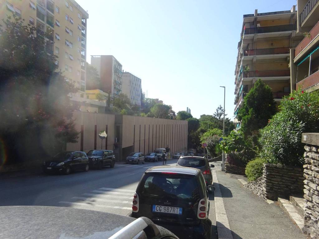 box auto in vendita a Genova in zona San Teodoro
