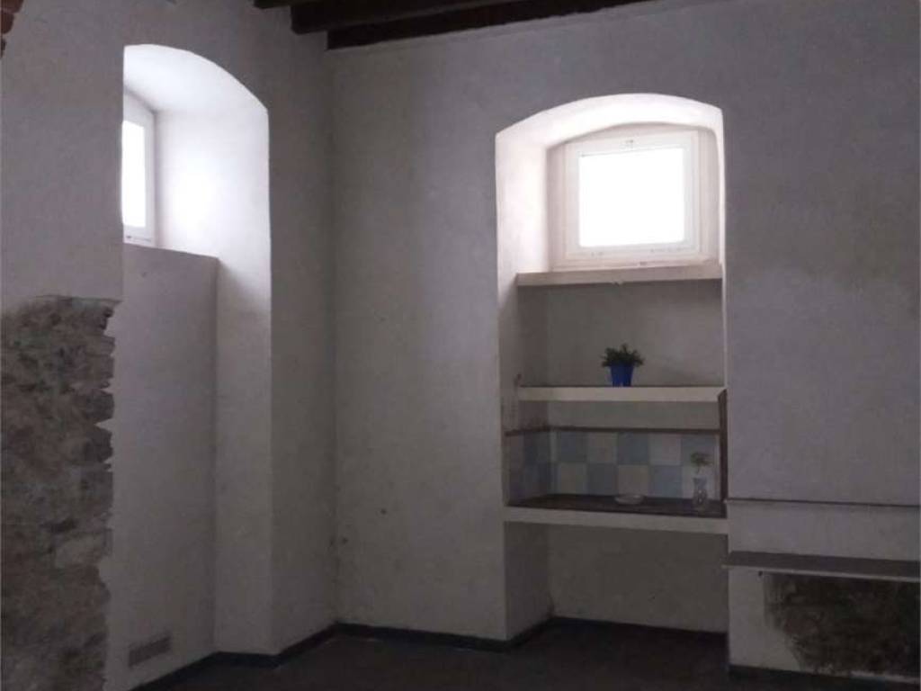 box auto in vendita a Genova in zona Foce
