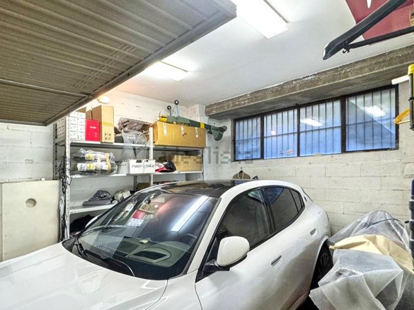 box auto in vendita a Genova in zona Multedo