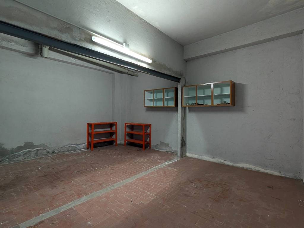 box auto in vendita a Genova in zona Pegli