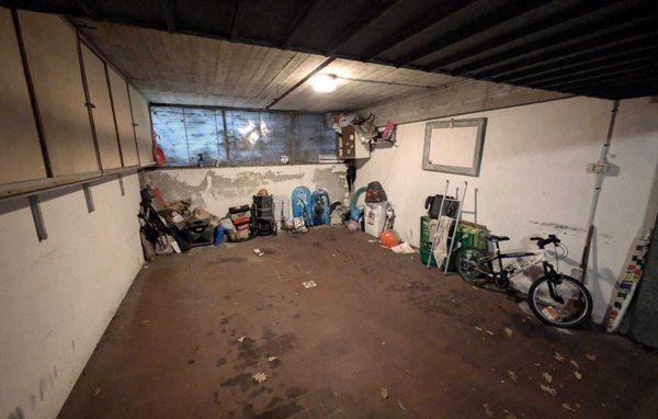 box auto in vendita a Genova in zona Castelletto