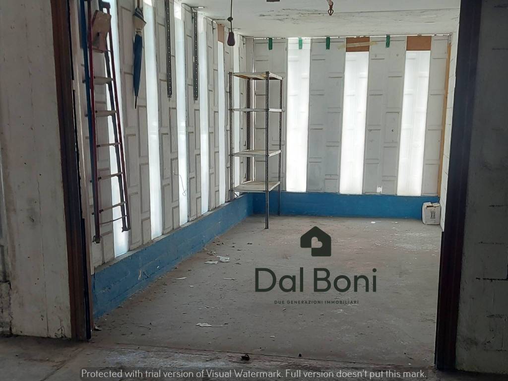 box auto in vendita a Genova in zona Marassi