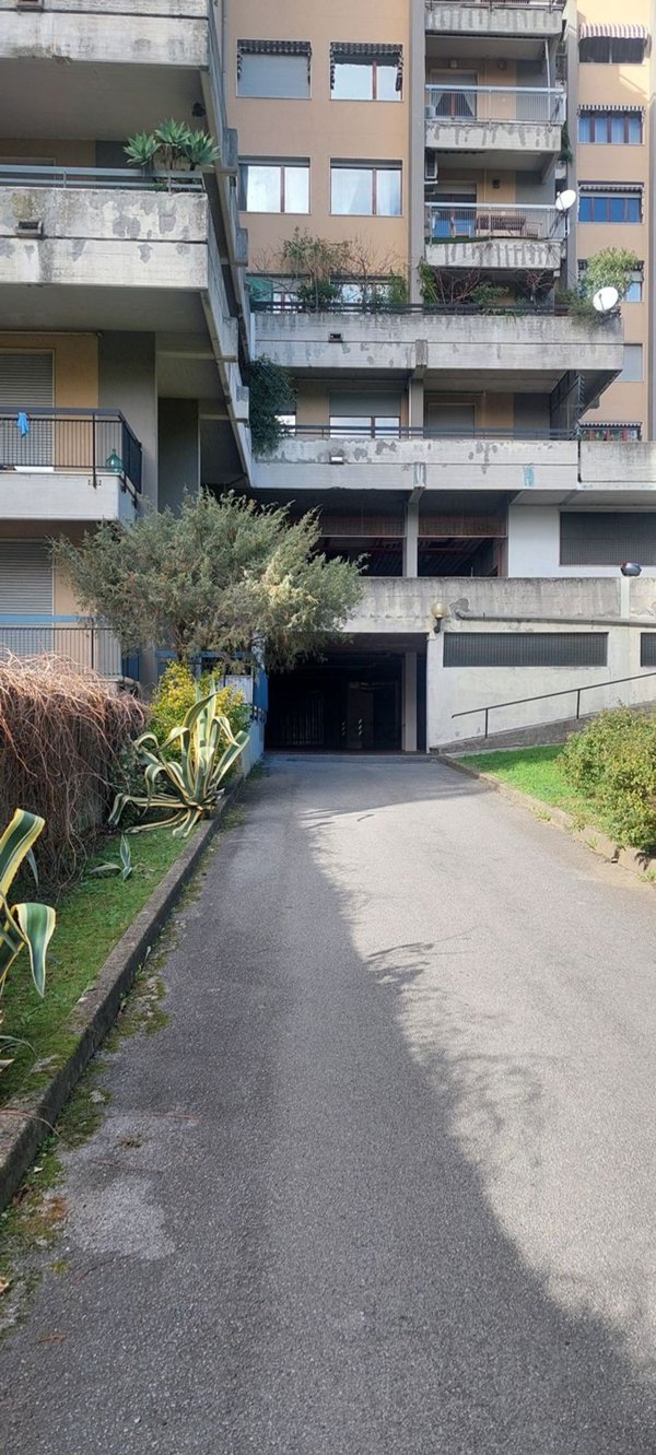 box auto in vendita a Genova in zona Pegli