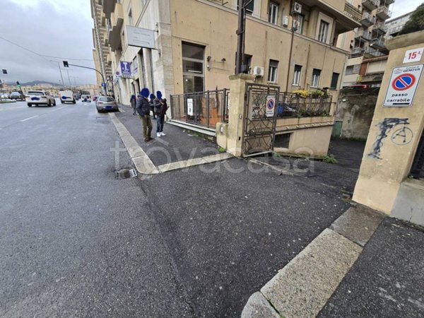 box auto in vendita a Genova in zona Albaro