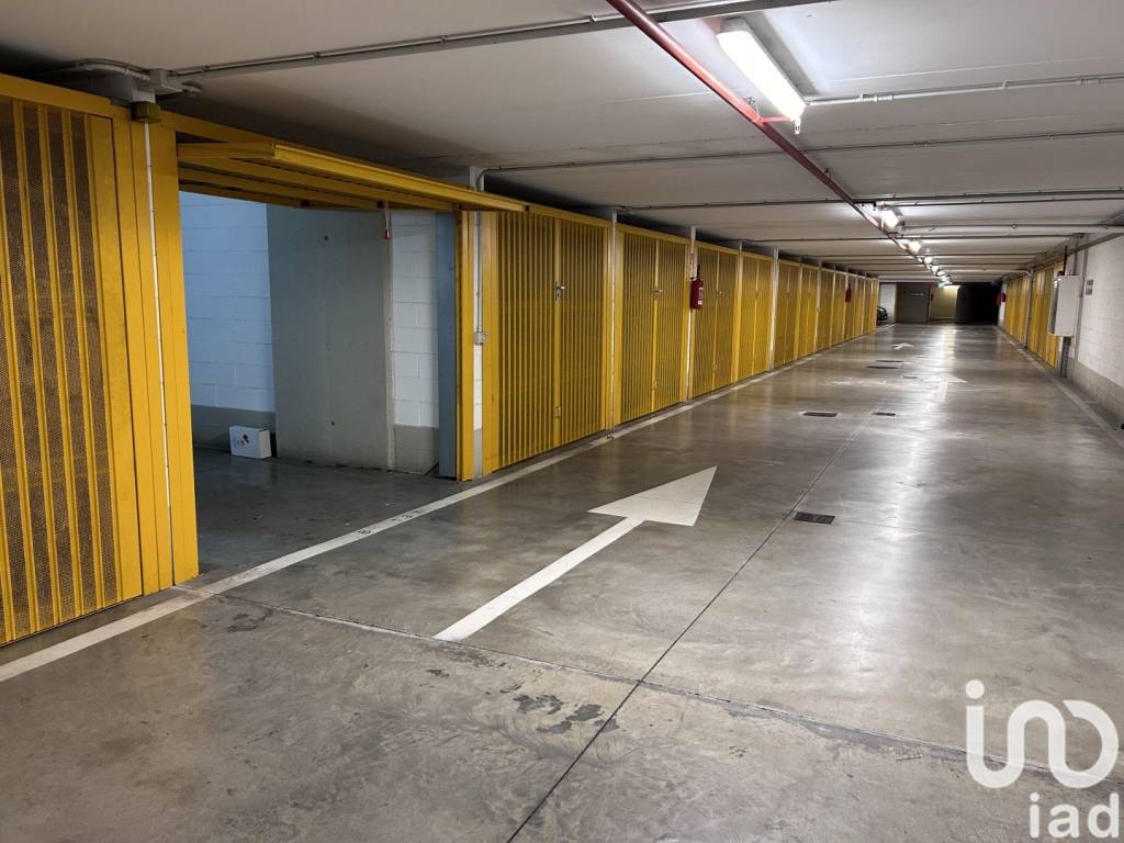 box auto in vendita a Genova in zona Sestri Ponente