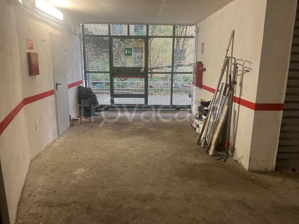 box auto in vendita a Genova in zona San Fruttuoso