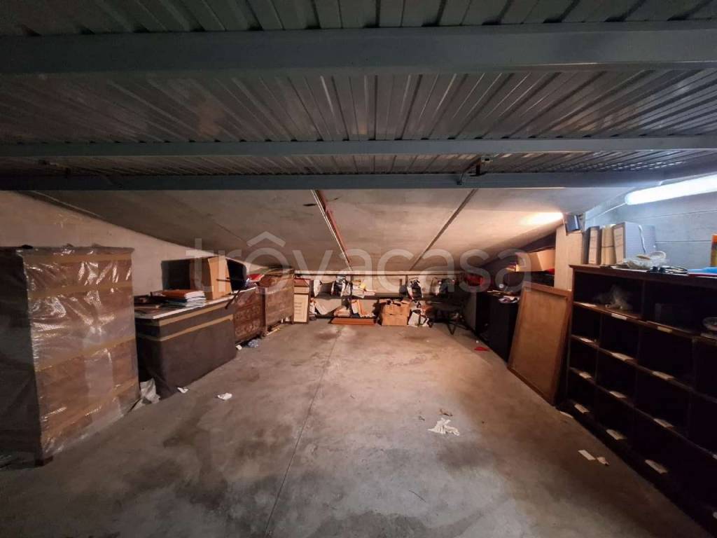 box auto in vendita a Genova in zona Sturla
