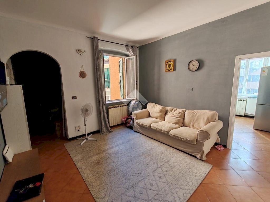 appartamento in vendita a Genova in zona Sampierdarena