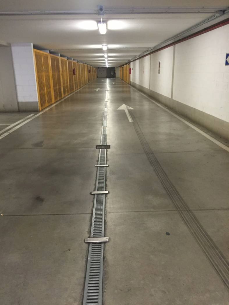 box auto in vendita a Genova in zona Sestri Ponente