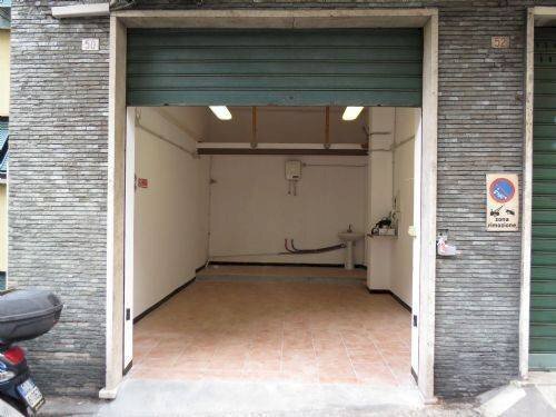 box auto in vendita a Genova in zona Staglieno