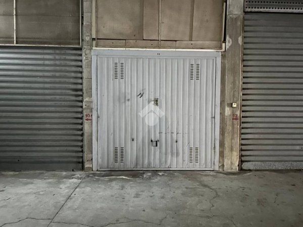 box auto in vendita a Genova in zona Pegli