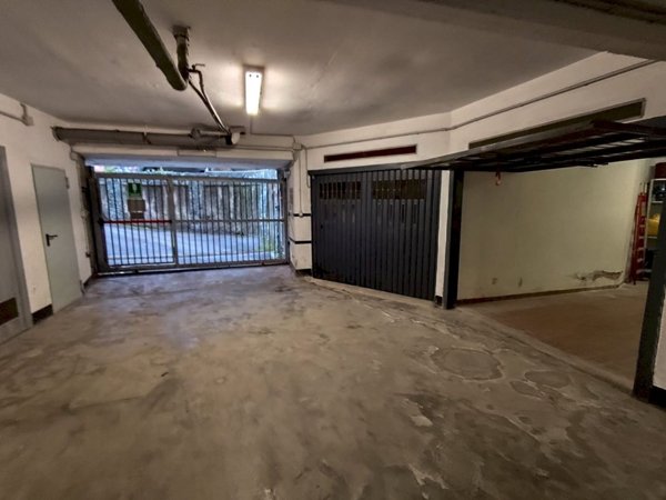 box auto in vendita a Genova in zona Pegli
