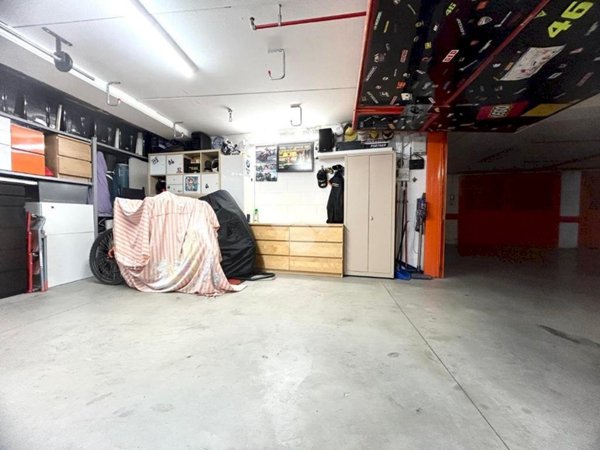 box auto in vendita a Genova in zona Sestri Ponente