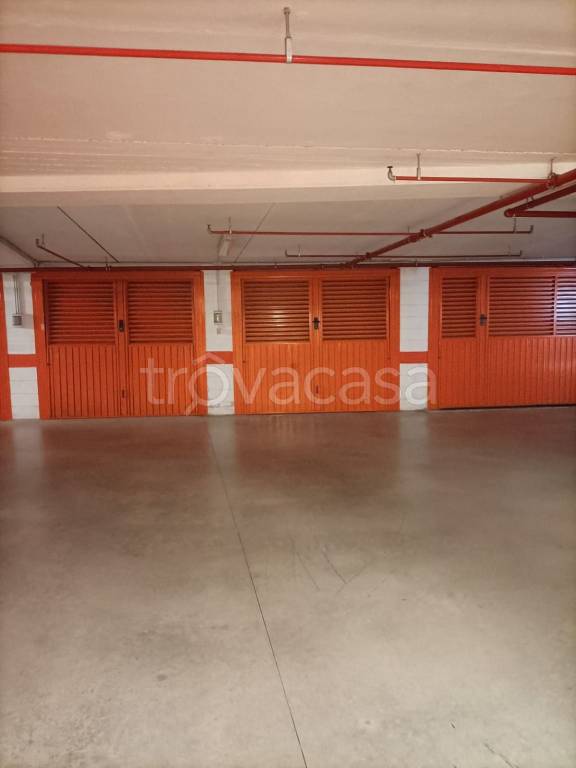 box auto in vendita a Genova in zona Sestri Ponente