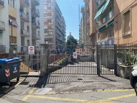 box auto in vendita a Genova in zona Pegli