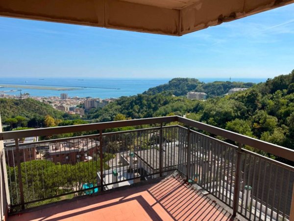 appartamento in vendita a Genova in zona Pegli