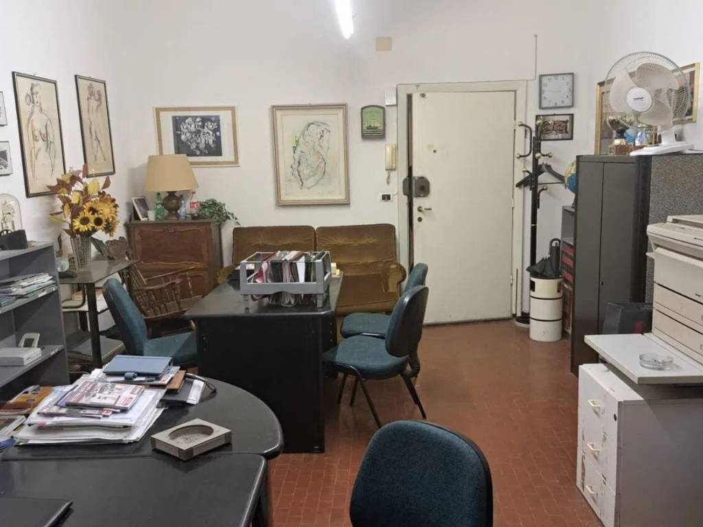 ufficio in vendita a Genova in zona Centro Storico