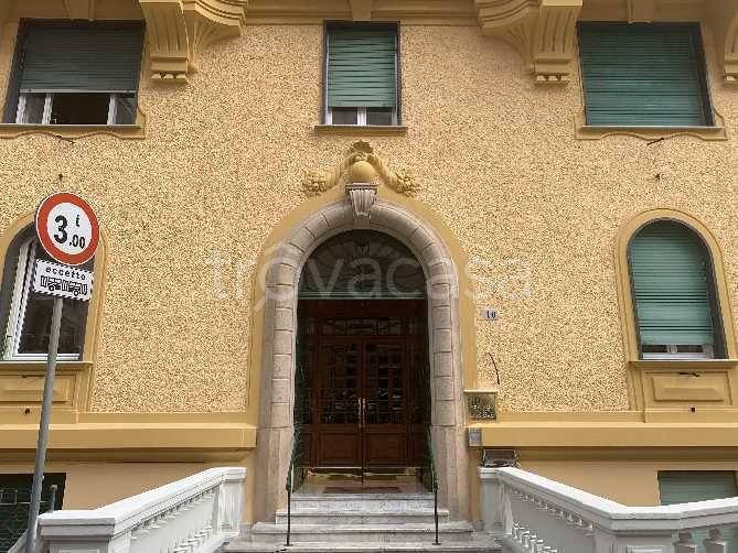 appartamento in vendita a Genova in zona Castelletto