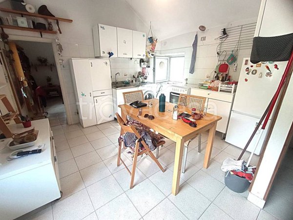 appartamento in vendita a Genova in zona Voltri