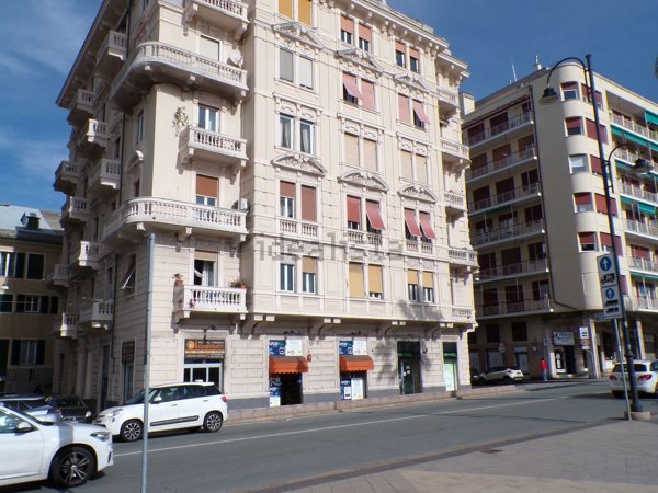 appartamento in vendita a Genova in zona Pegli