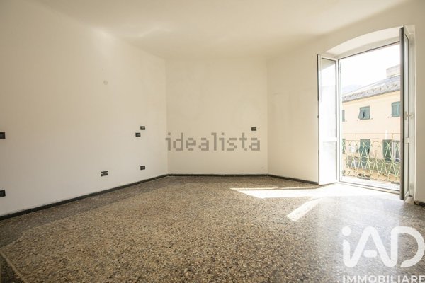appartamento in vendita a Genova in zona Certosa