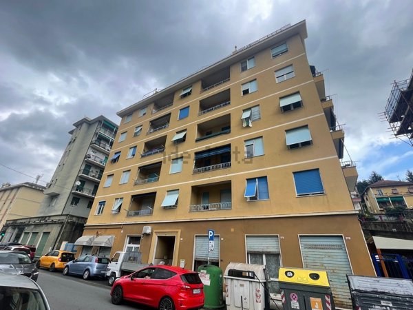 appartamento in vendita a Genova in zona Pontedecimo