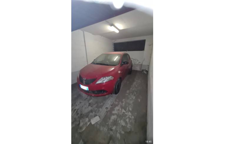 box auto in vendita a Genova in zona Sturla