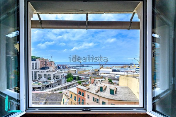 appartamento in vendita a Genova in zona San Vincenzo