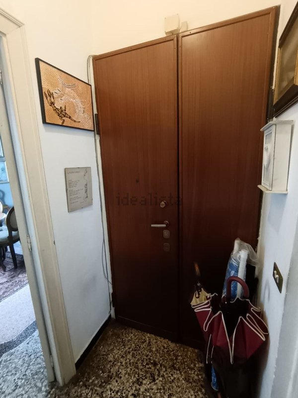 appartamento in vendita a Genova in zona Foce