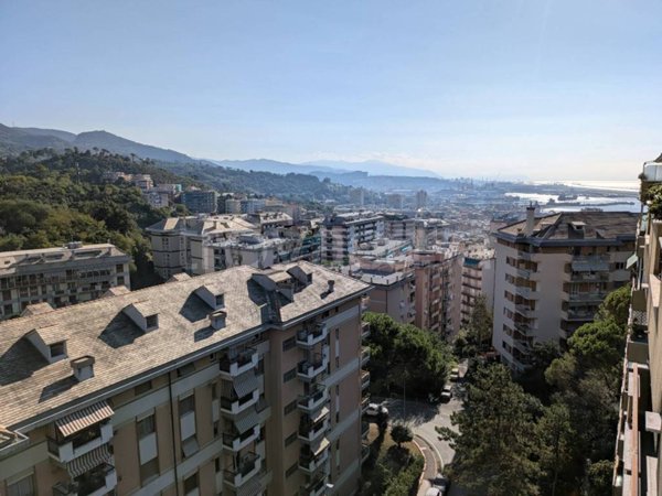 appartamento in vendita a Genova in zona Pegli