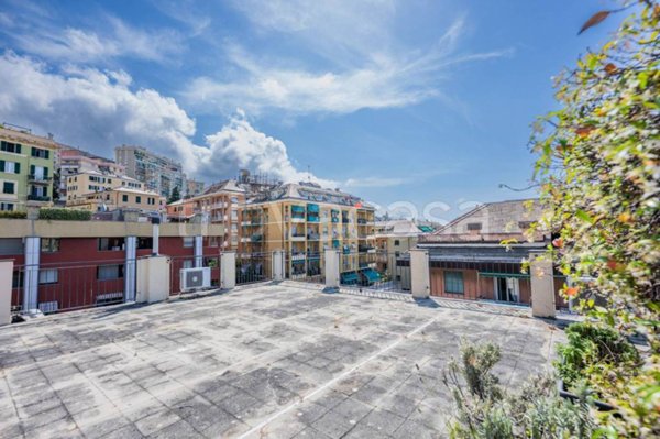 appartamento in vendita a Genova in zona Sturla