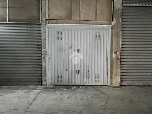 box auto in vendita a Genova