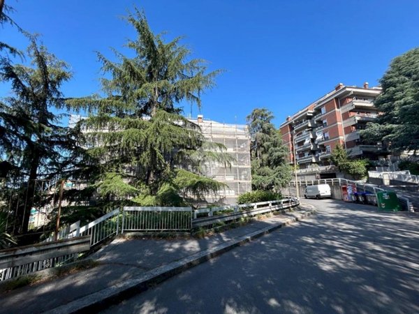 appartamento in vendita a Genova in zona Sestri Ponente