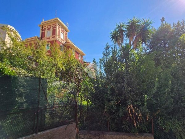 appartamento in vendita a Genova in zona Pegli
