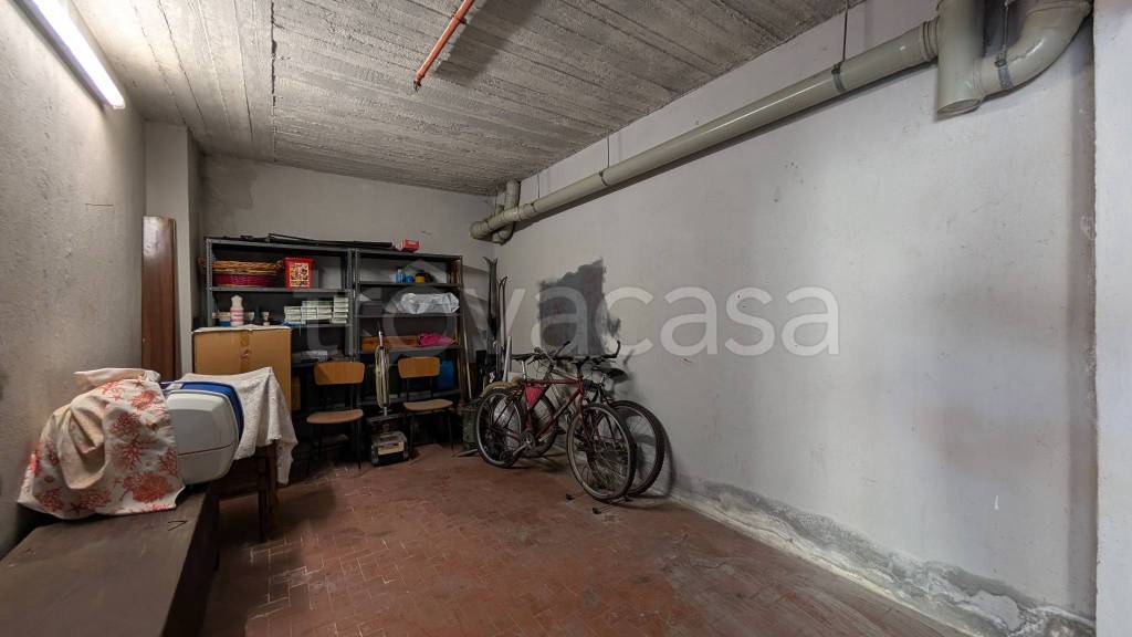 box auto in vendita a Genova in zona Pegli
