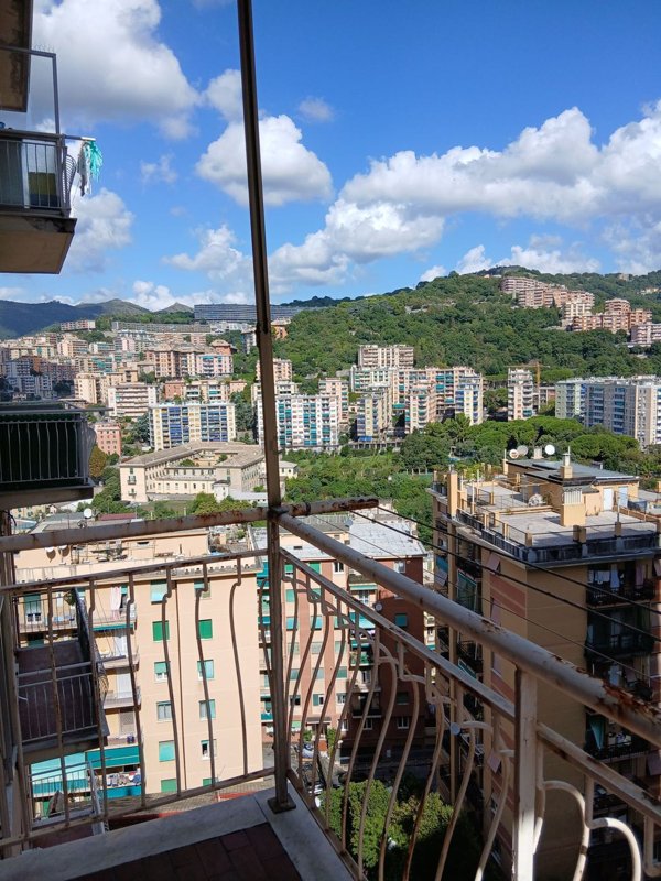 appartamento in vendita a Genova in zona Marassi