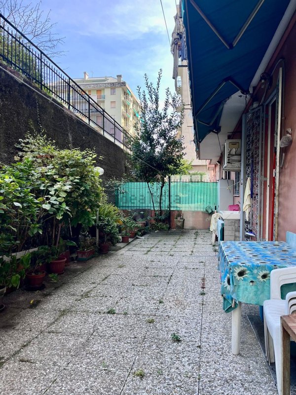 appartamento in vendita a Genova in zona Borzoli
