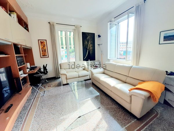 appartamento in vendita a Genova in zona Marassi