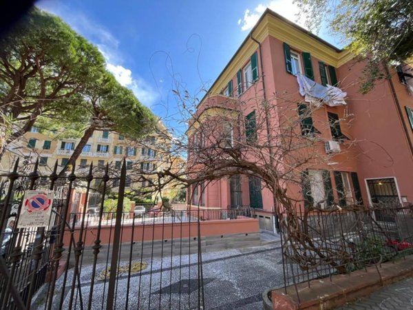 appartamento in vendita a Genova in zona Albaro