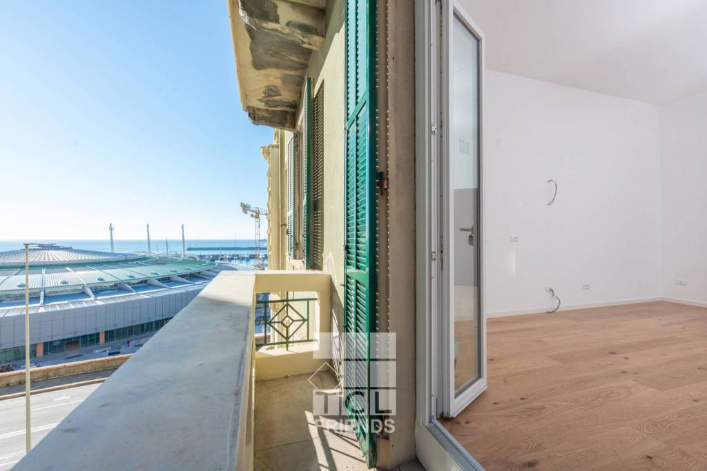 appartamento in vendita a Genova in zona Carignano