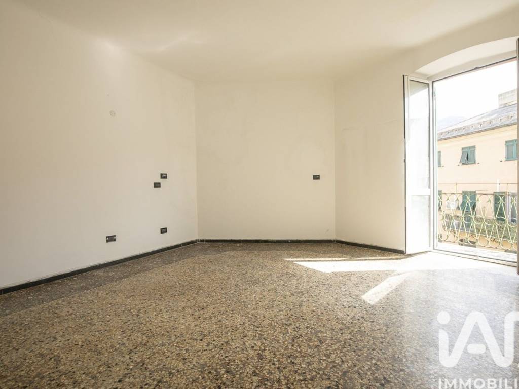 appartamento in vendita a Genova in zona Certosa