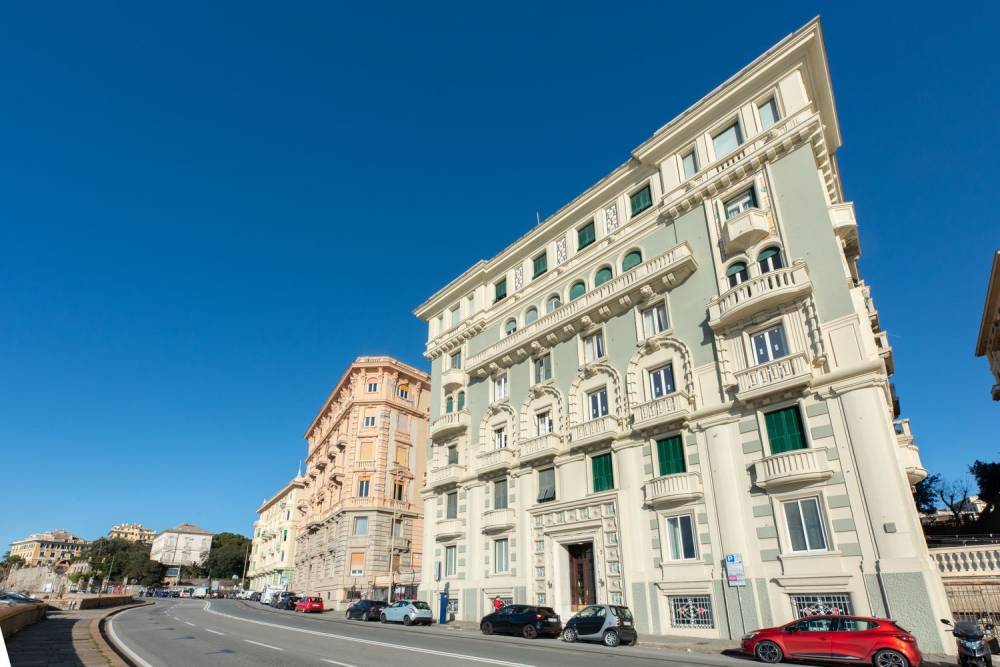 appartamento in vendita a Genova in zona Carignano