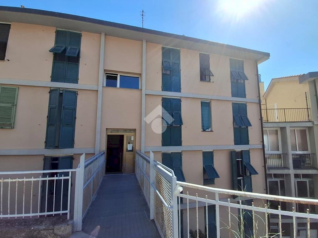 appartamento in vendita a Genova in zona Palmaro / Pra'